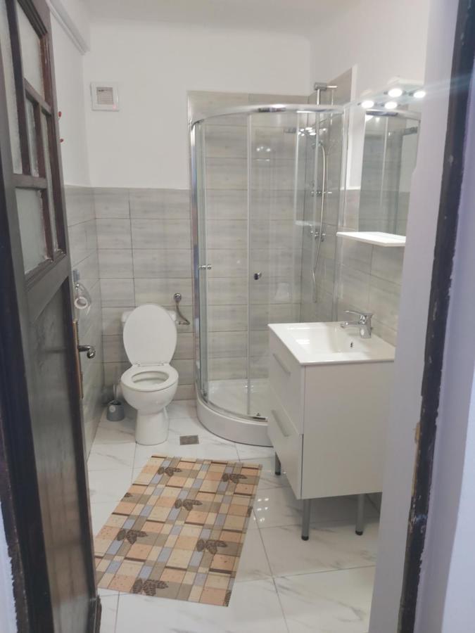 Kitty Apartament Apartment Bucharest Luaran gambar